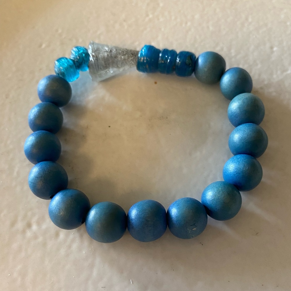 Wooden Beaded & Recycled Glass Stretch Bracelet